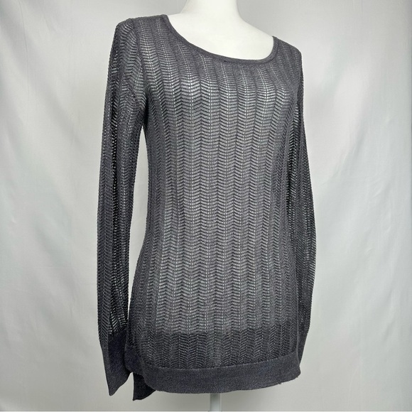 Original Frenchi Gray Metallic Knit High/Low Chevron Pattern Sweater Size S NWOT - Picture 1 of 8